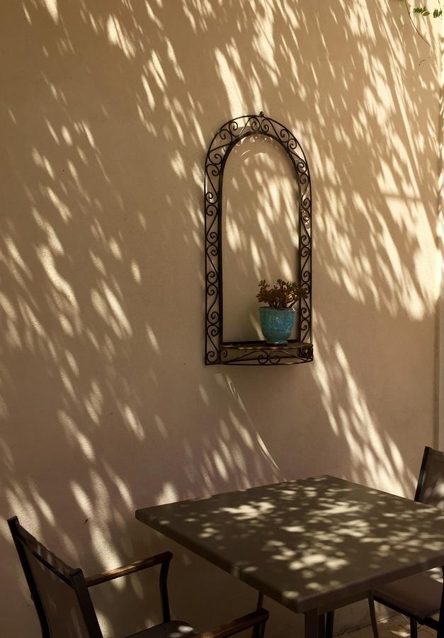 Mas De Mariette Acomodação com café da manhã Noves Exterior foto
